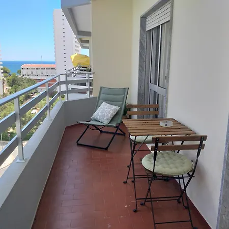 Da Rocha - 1bdr - 2 Pools - At 300m
